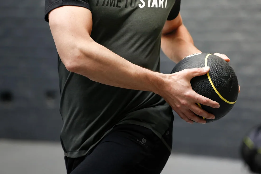 4 kg / 24 cm Medicine Ball - Red