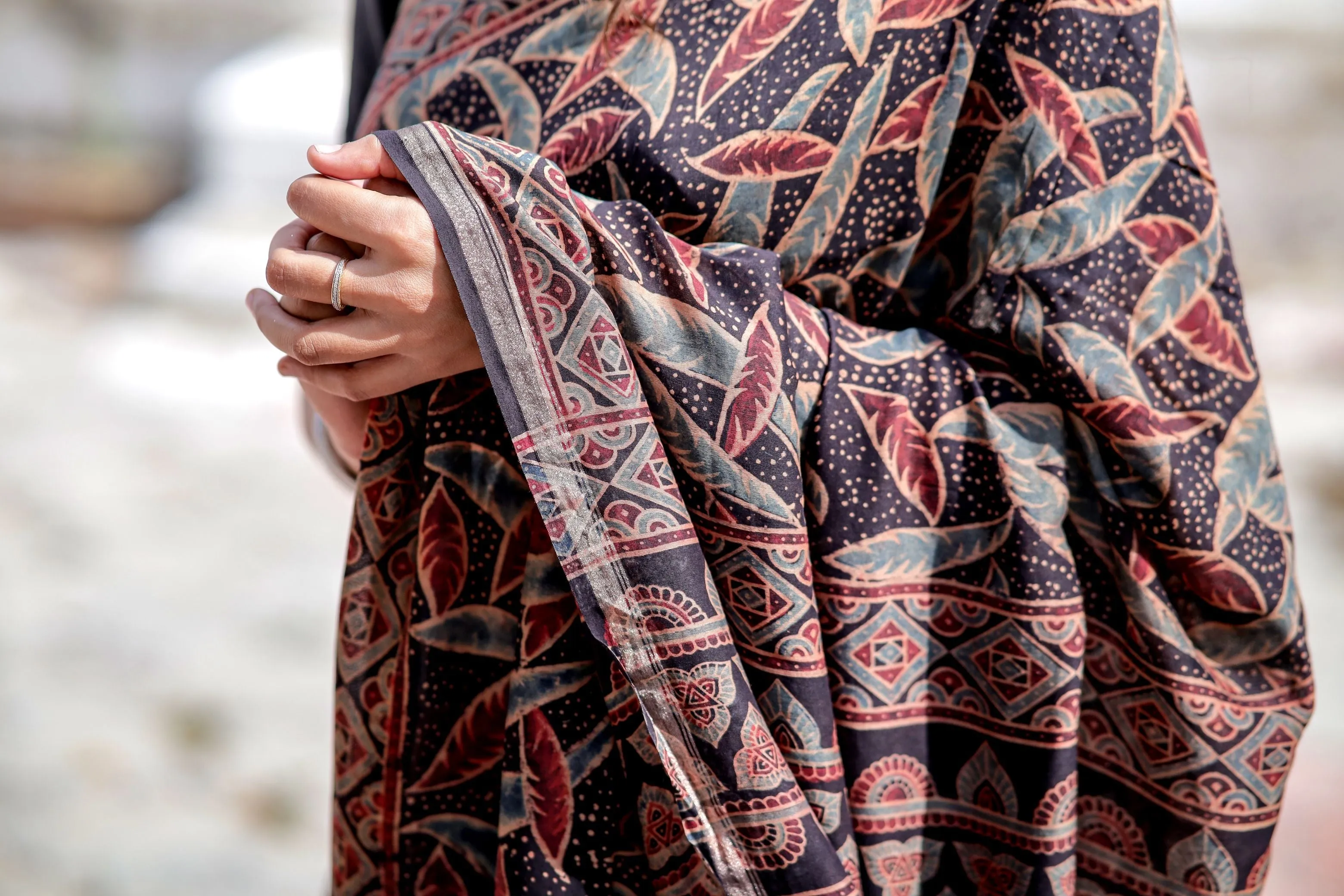 A trsyt with Ajrakh -Jharokha -Leaf Black chanderi ajrakh saree