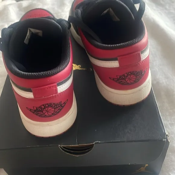 Air jordan 1 low size 5.5 excellent condition