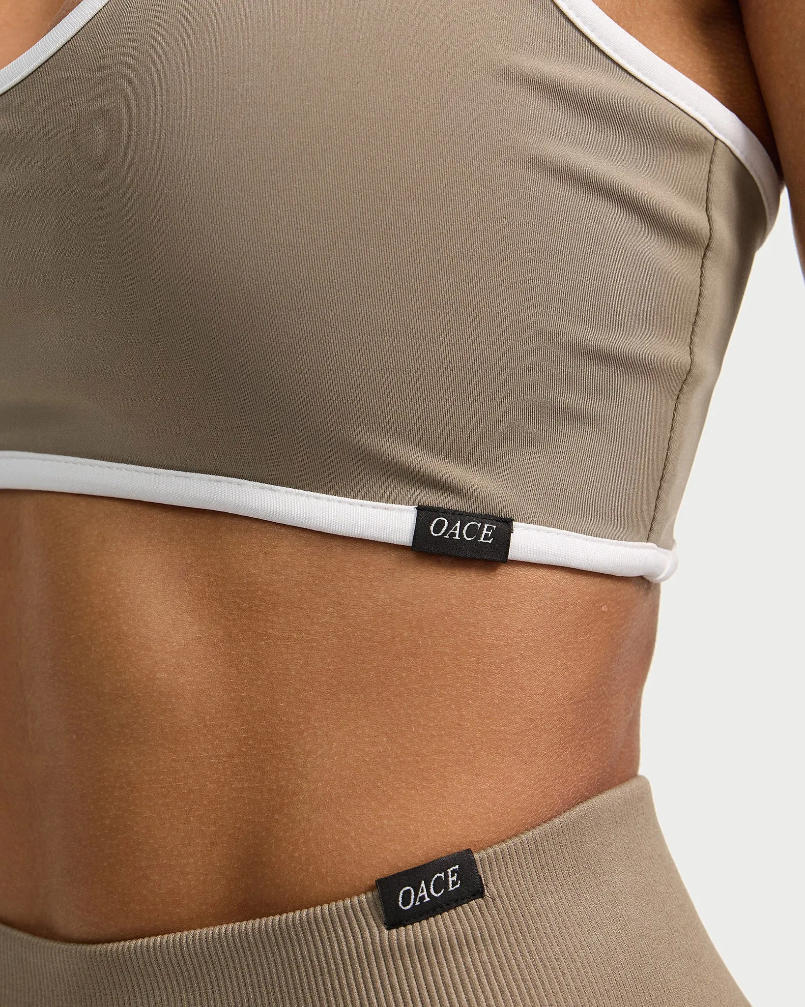 Appearance Outlined Nylon Bra (Outlet)