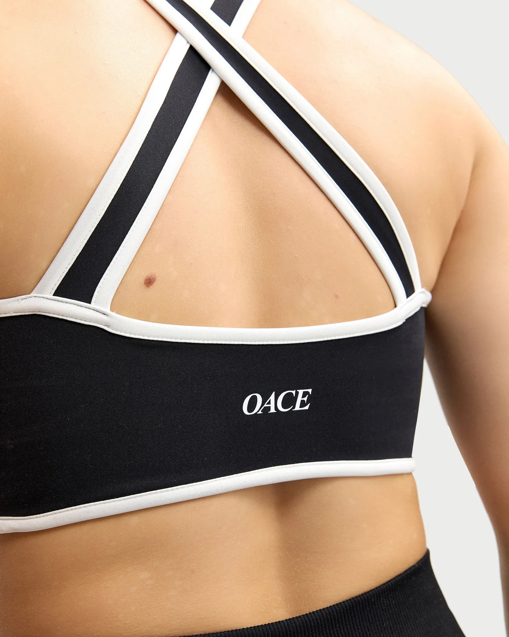 Appearance Outlined Nylon Bra (Outlet)