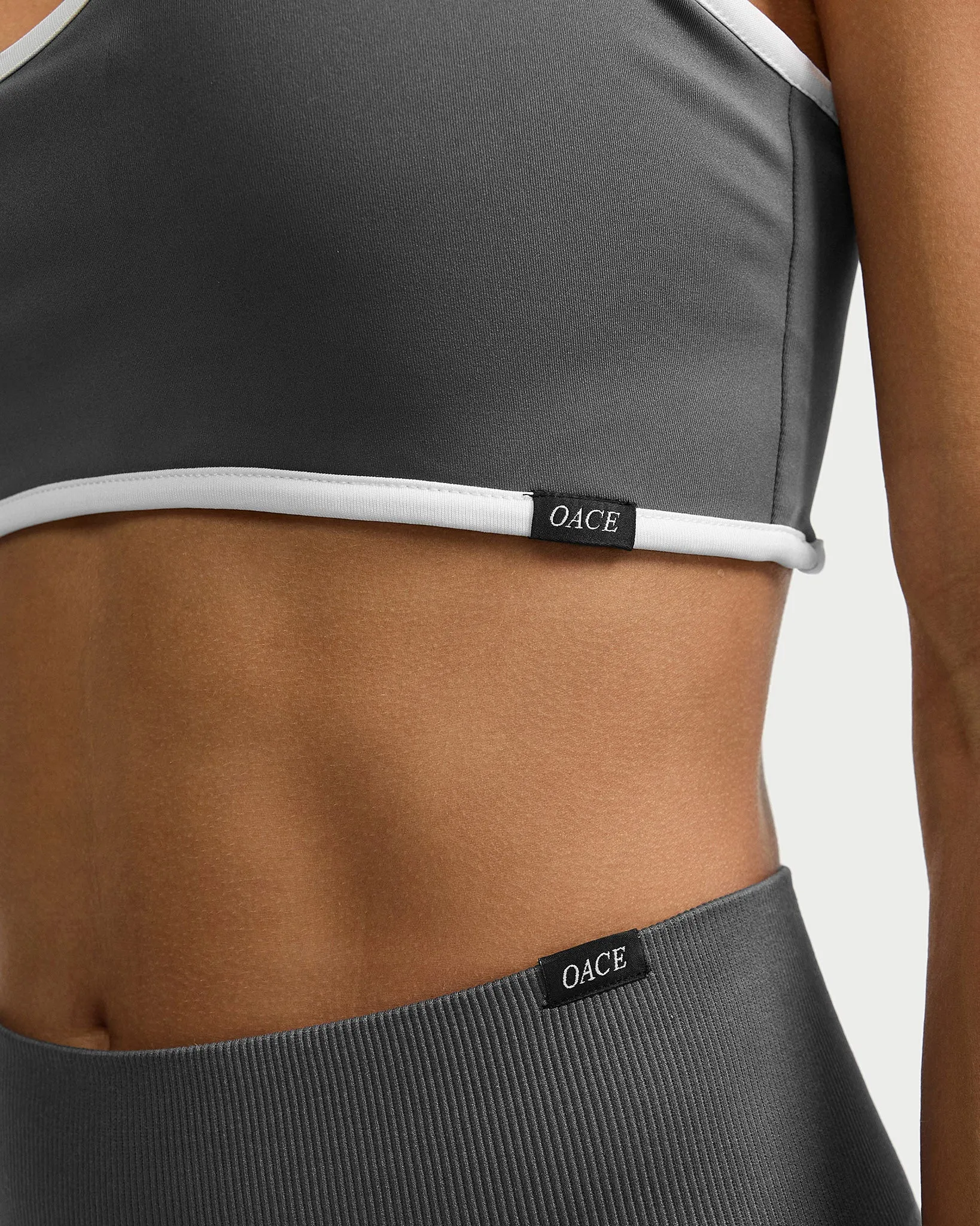 Appearance Outlined Nylon Bra (Outlet)