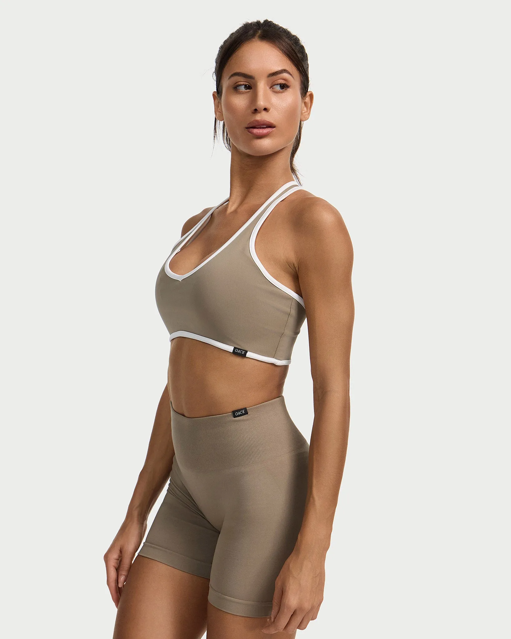 Appearance Outlined Nylon Bra (Outlet)