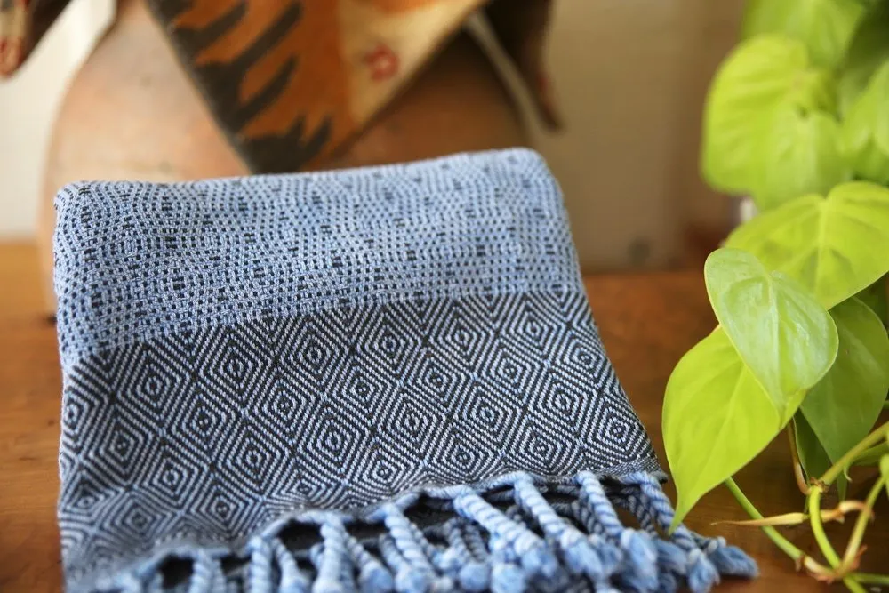 Diamond Pestemal in Indigo