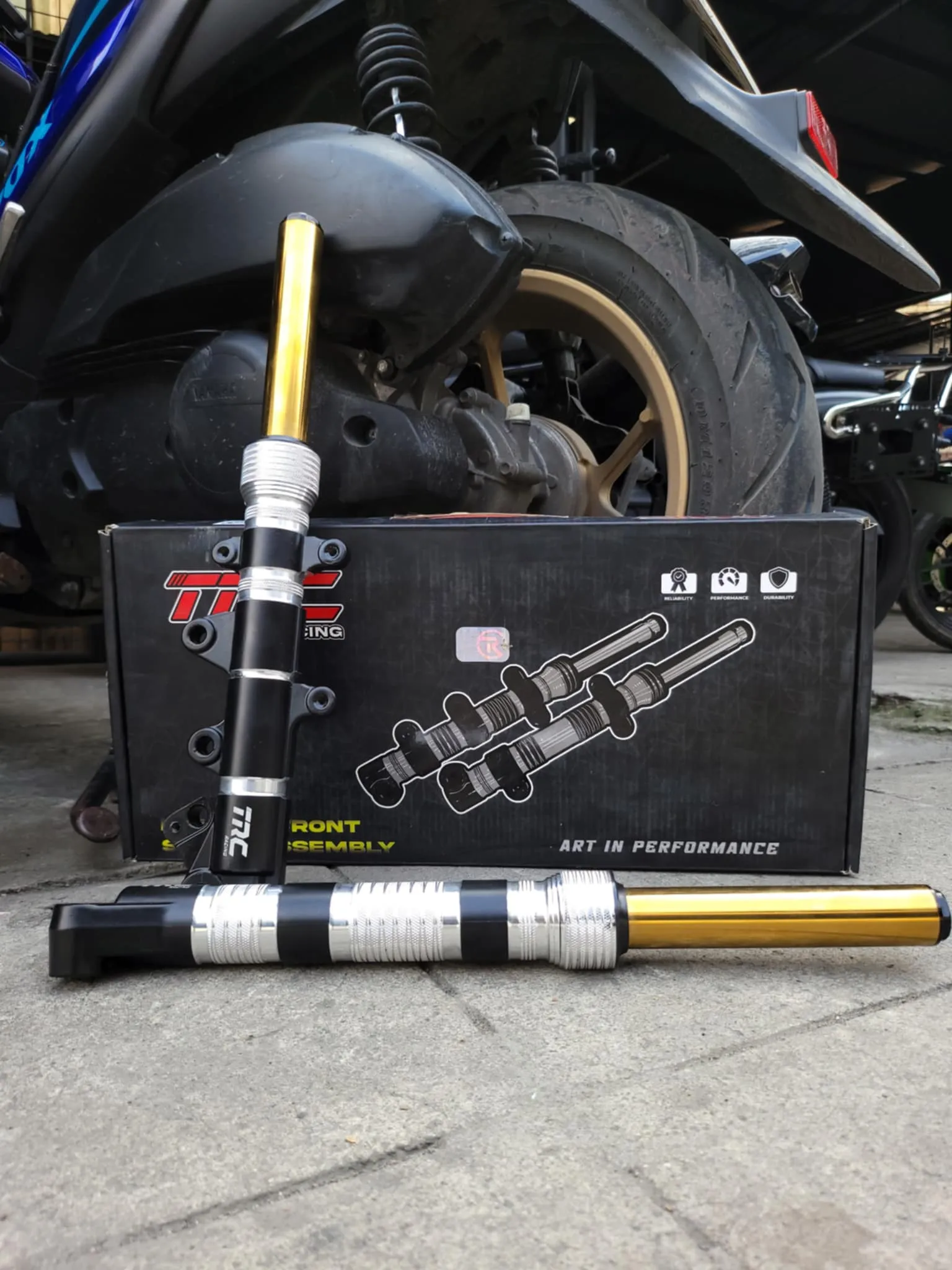 E - TRC CNC LIGHTEN FRONT SHOCK ASSEMBLY - BLACK (NMAX V1/V2)