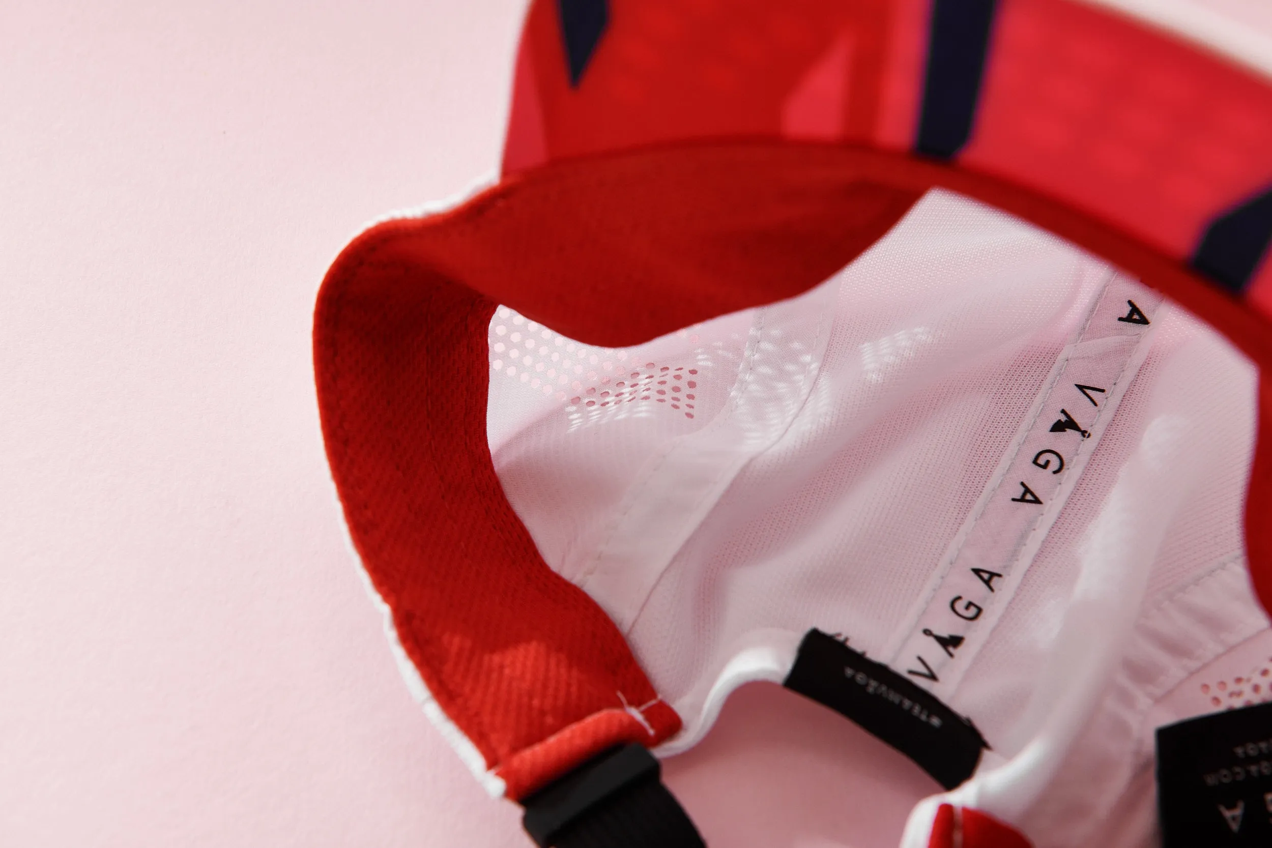 Feather Cap - White / Pink & Red