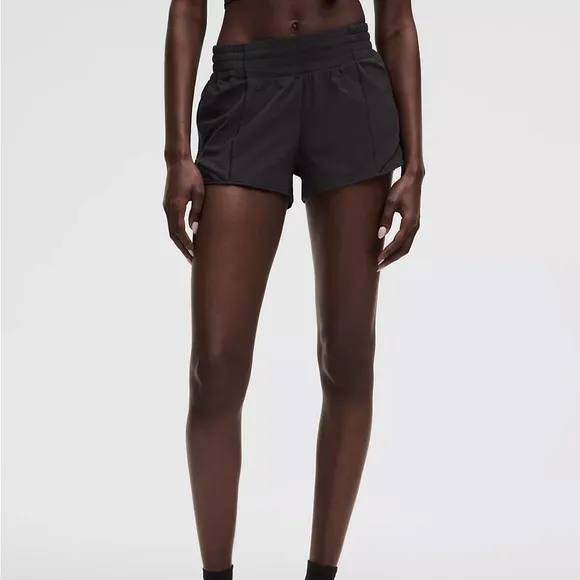 Hotty Hot High-Rise Lined Short 2.5&quot; Size 6