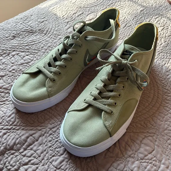 Kids Green Sneakers