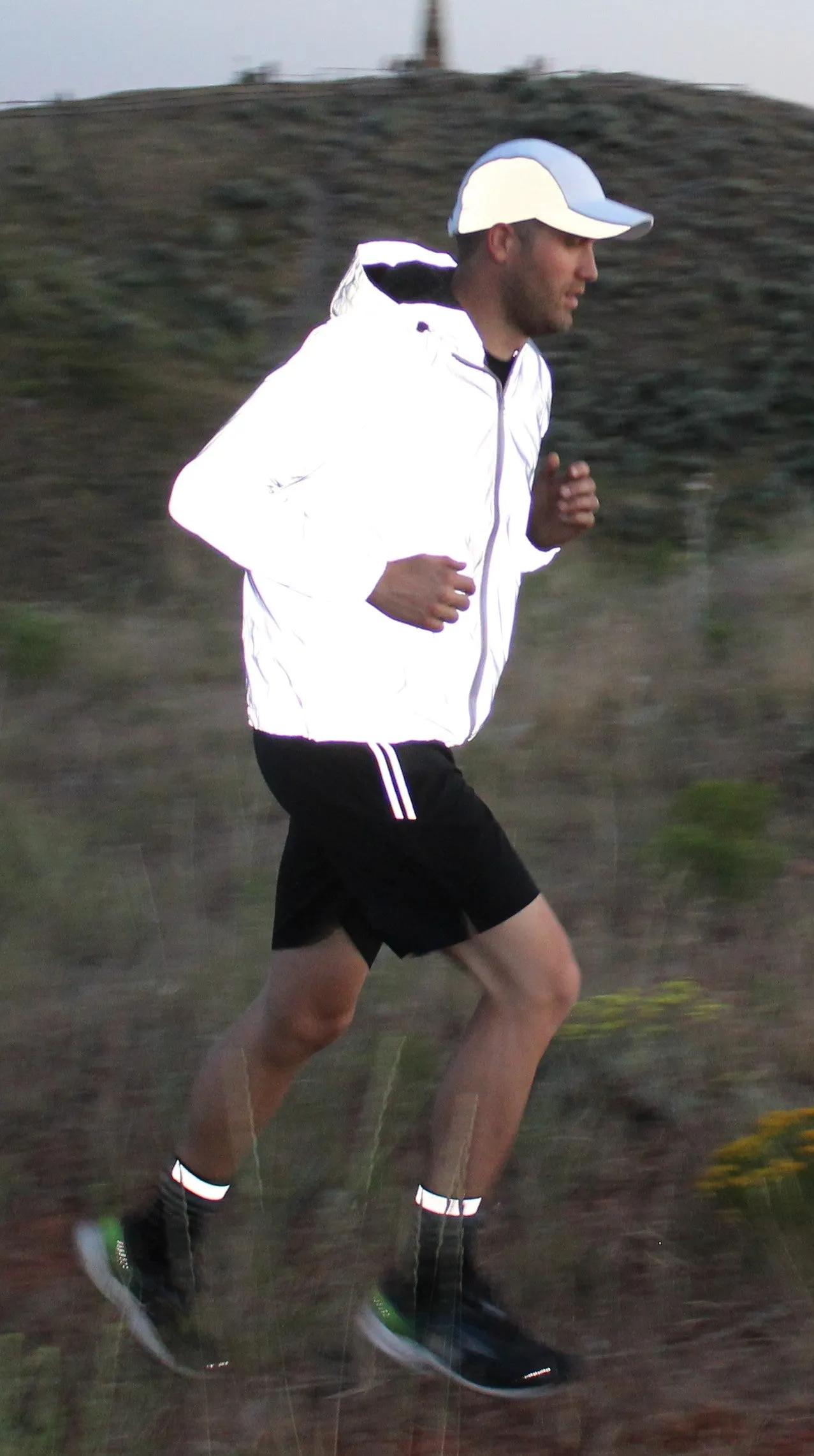 MEN'S FULLY REFLECTIVE LIGHTWEIGHT RUNNING JACKET