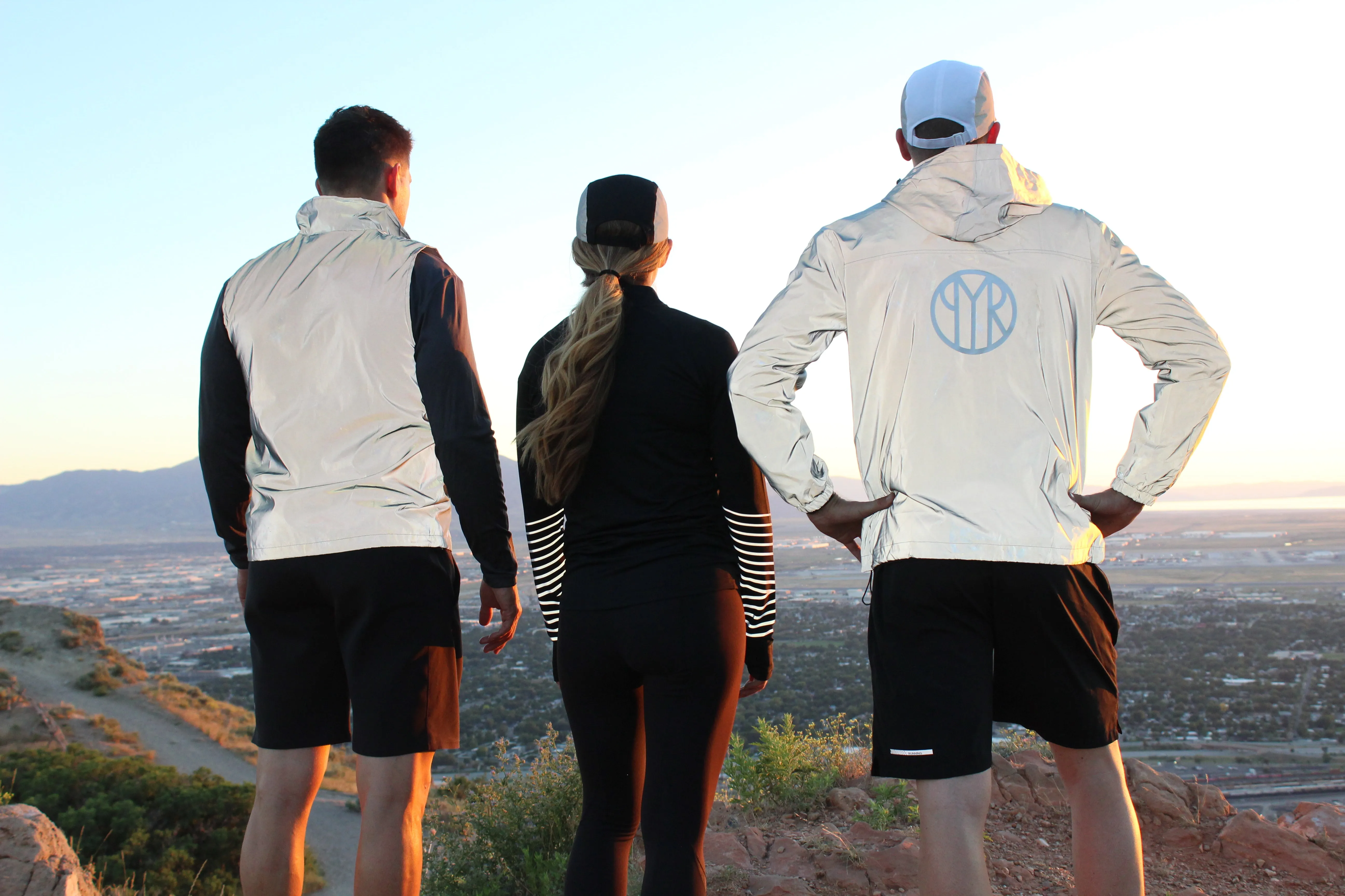 MEN'S FULLY REFLECTIVE LIGHTWEIGHT RUNNING JACKET
