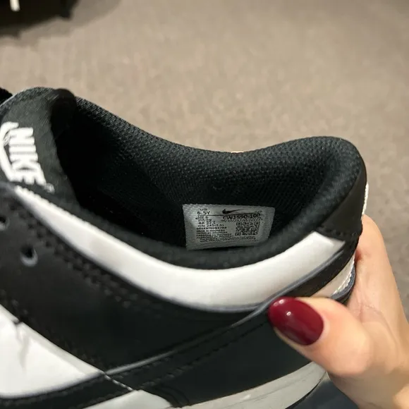 Nike Dunk Low Panda sneakers