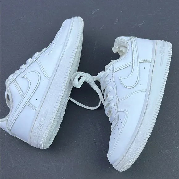 Nike Kids Air Force 1 LE