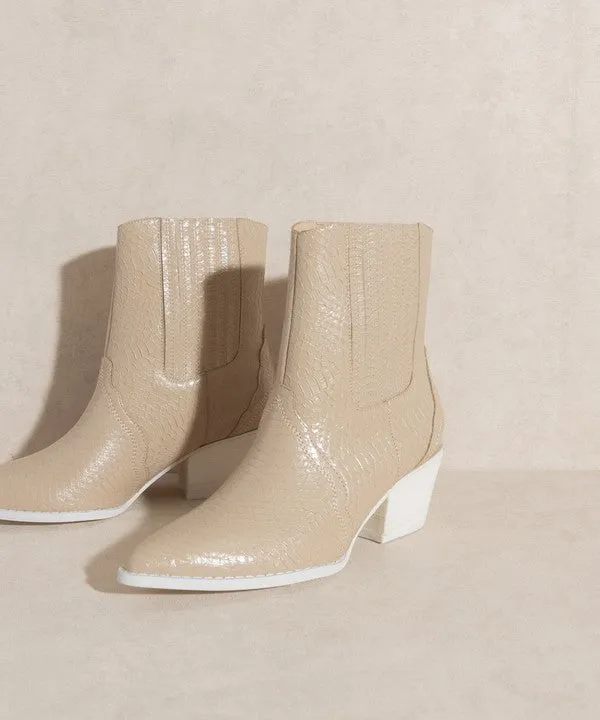 OASIS SOCIETY Dawn   Paneled Western Bootie