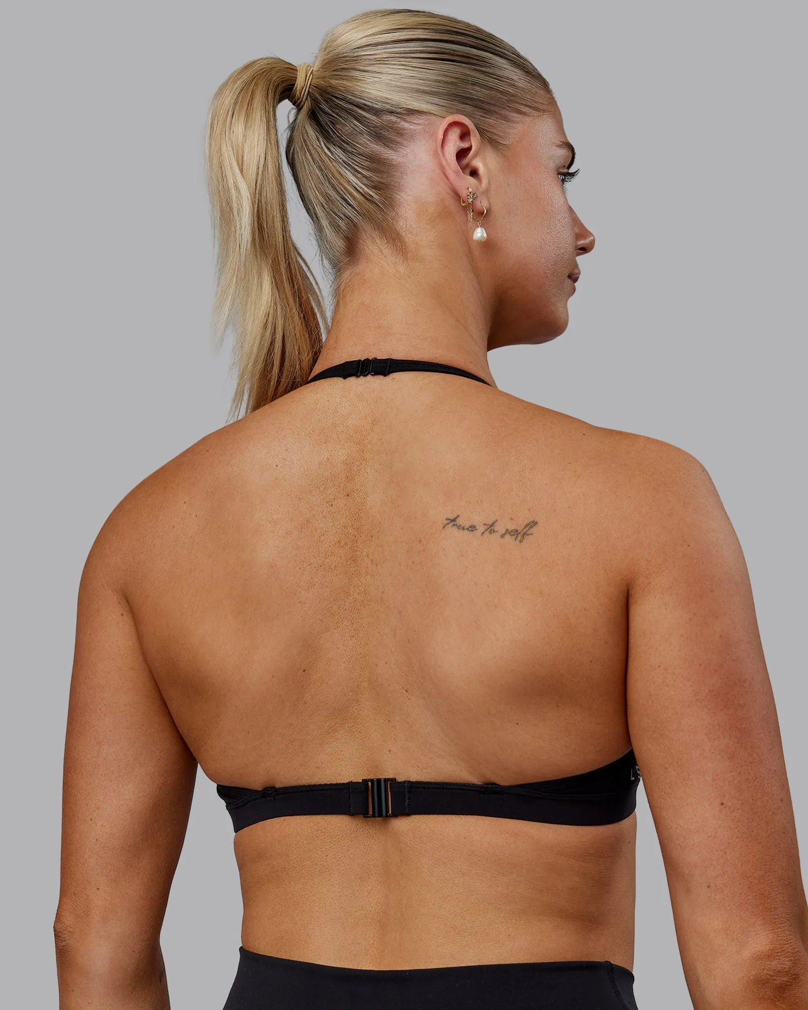 Sara Ares High Neck Sports Bra - Black