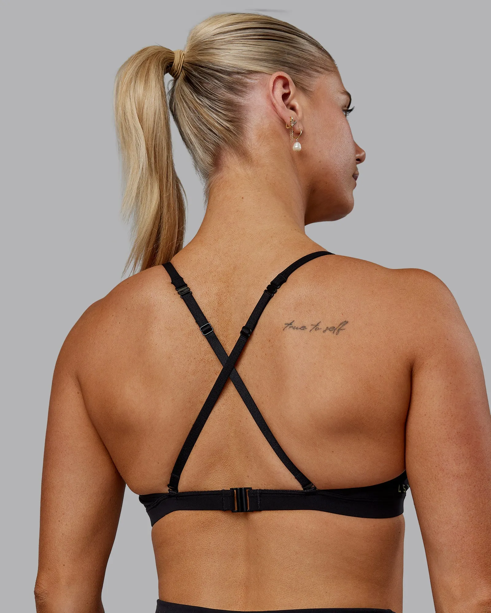 Sara Ares High Neck Sports Bra - Black