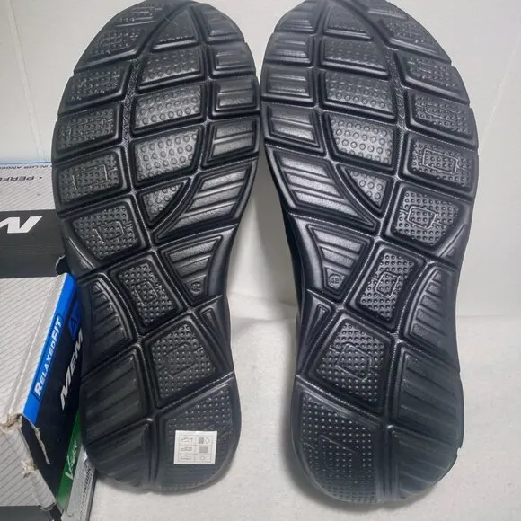Skechers Men's 11.5 Equalizer 5.0 Persistable Men's Black Extra Wide Sneakers
