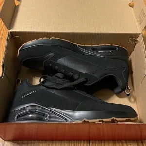 Skechers Mens Uno Air Stacre memory foam sneakers NEW
