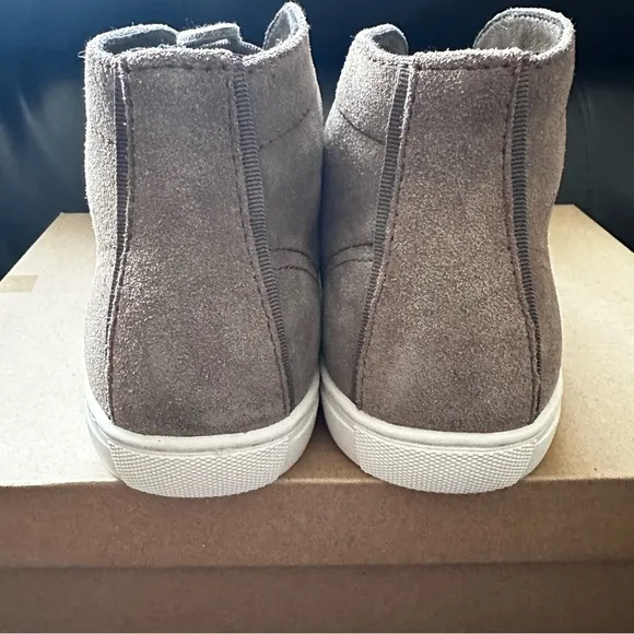 Steve Madden Fultown Sneaker In Sand Suede