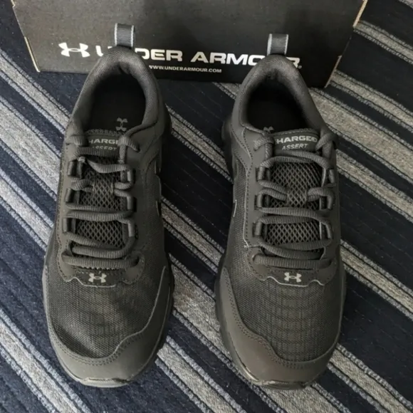 Under Armour Charges Assert 9 Men 8.5 Extra Wide 3024857-002 Blackout 022025