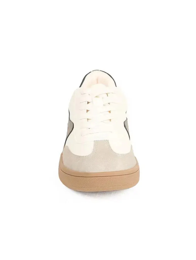 VOYAGE SNEAKER