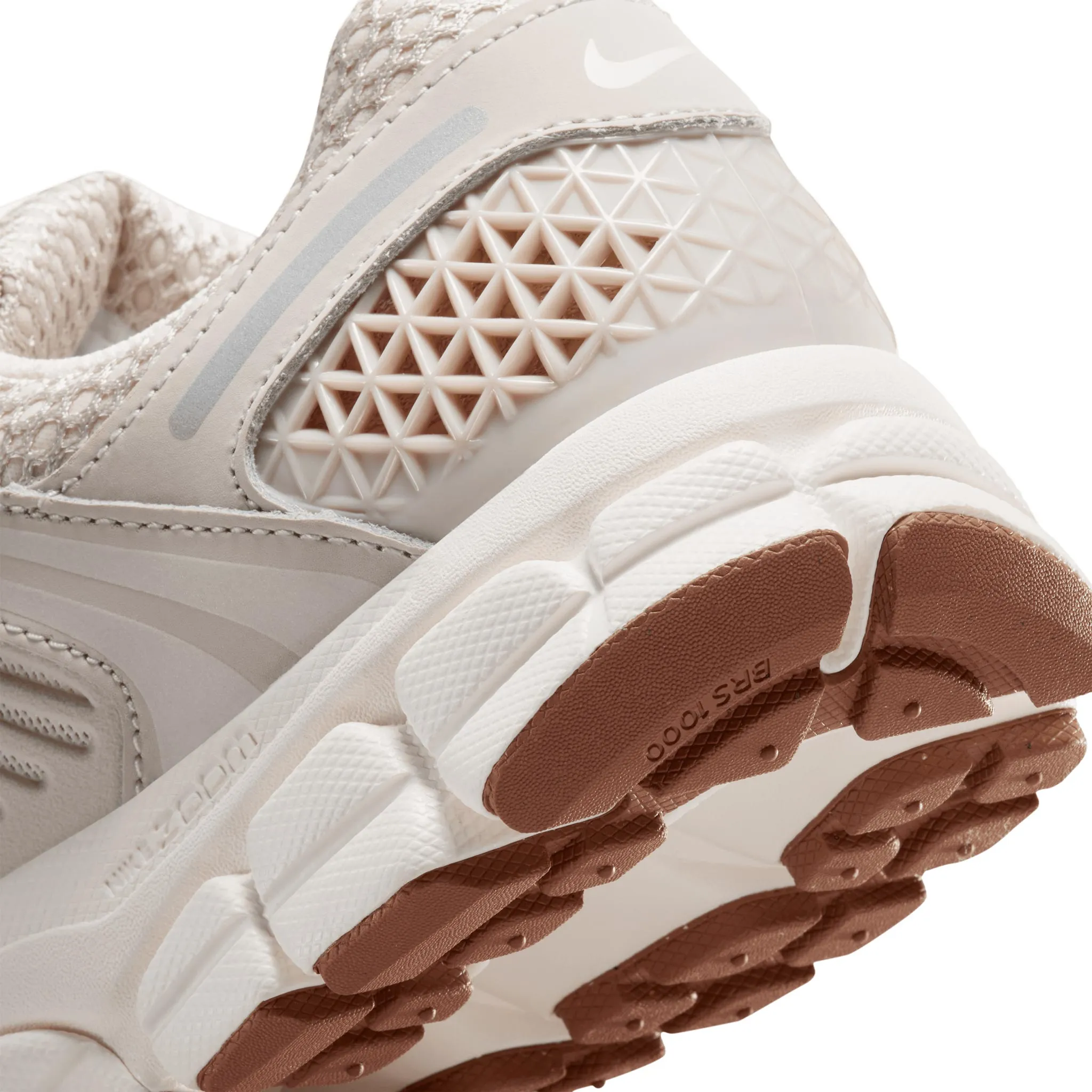 Women's Nike Vomero 5 Lt Orewood Brown/Sail FZ3780-101