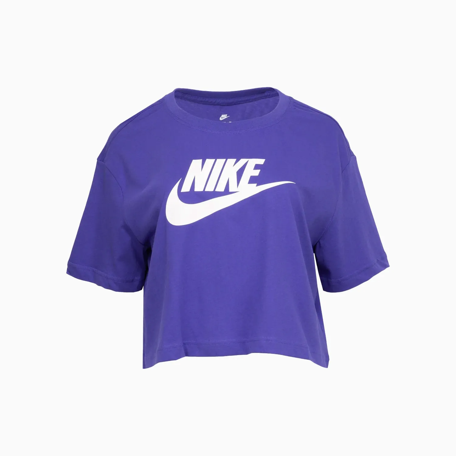 Women's Sportswear Essential Outfit